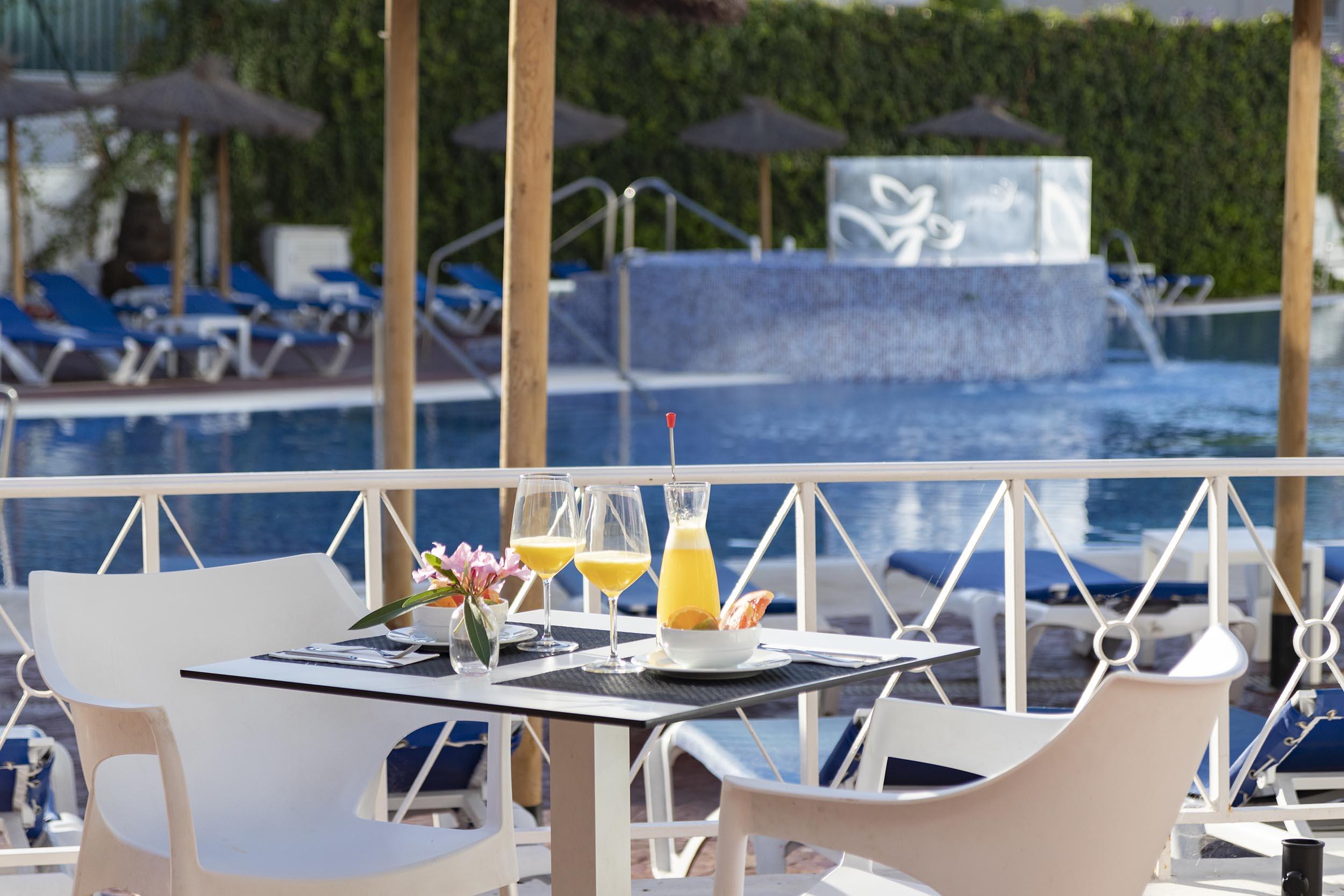 Hotel Palia Las Palomas Торремолінос Екстер'єр фото